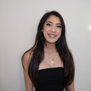 Meet your Posher, Vivian